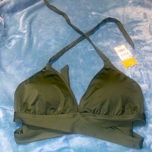 Bathing suit top 👙